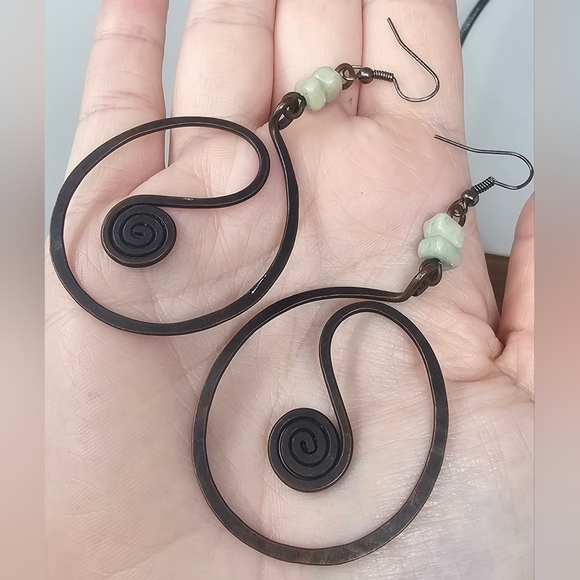 Artisan Crafted Copper Tribal Spiral Hoop Dangle Earrings With Green Beads 3” - Picture 3 of 9